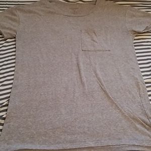 T- shirt